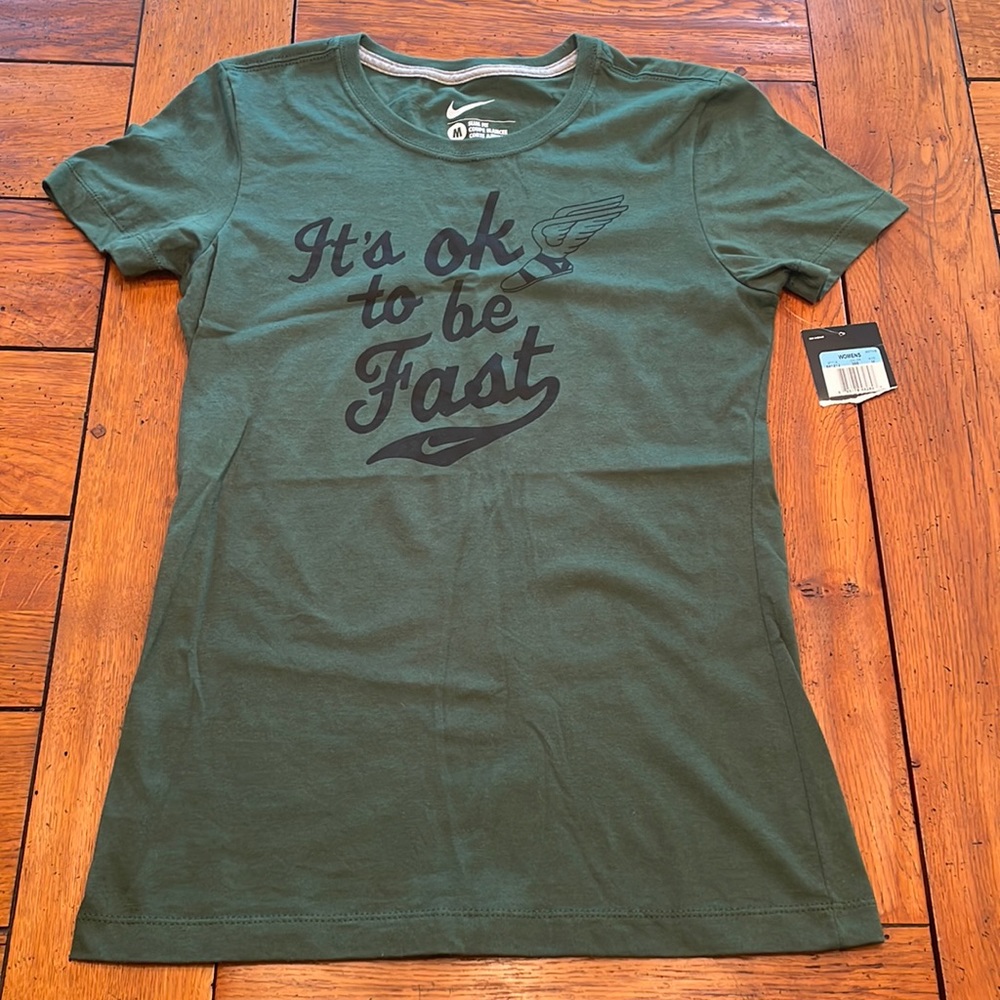 NWT Nike Slim Fit 100% Cotton Dark Green Short Sleeve T-Shirt M